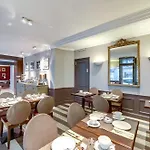 Passy Eiffel Hotel París