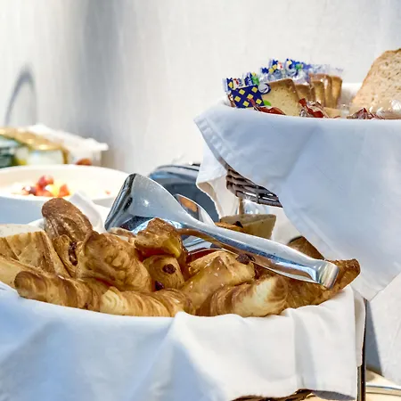 Szálloda Passy Eiffel 3*