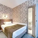 Passy Eiffel Hotel
