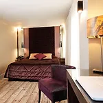 Passy Eiffel 3* Paris