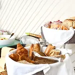 Hotel Passy Eiffel 3*
