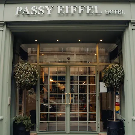 Passy Eiffel 3*