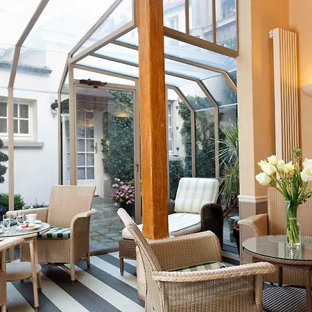 Hotel Passy Eiffel 3*