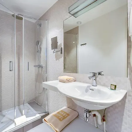 Passy Eiffel Hotel Paris
