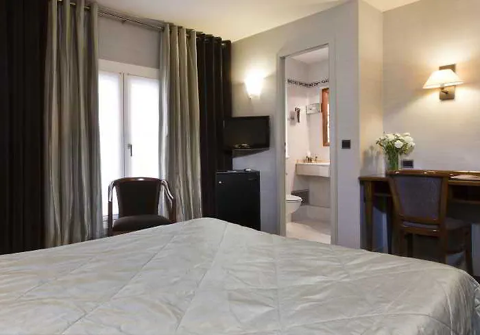 Hotel Passy Eiffel 3*