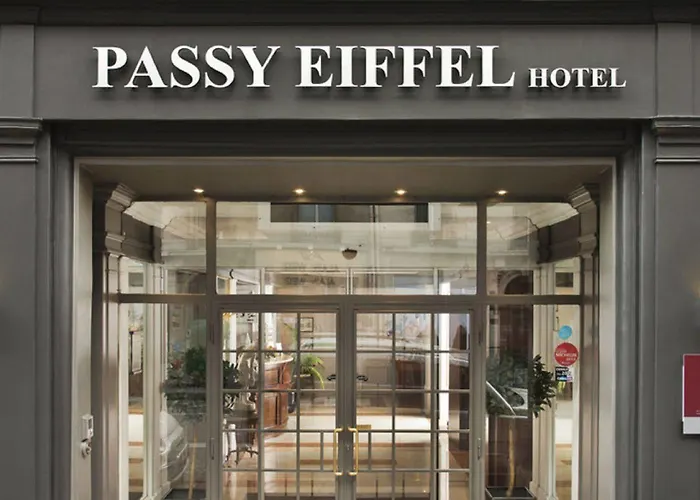 Passy Eiffel Отель 3*