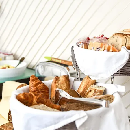 Hotell Passy Eiffel 3*