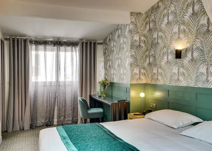 Passy Eiffel 3* Paris