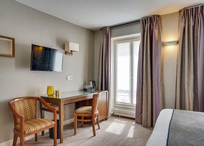 Hotel Passy Eiffel Paris