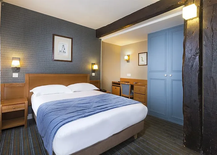 Passy Eiffel Hotel 3*